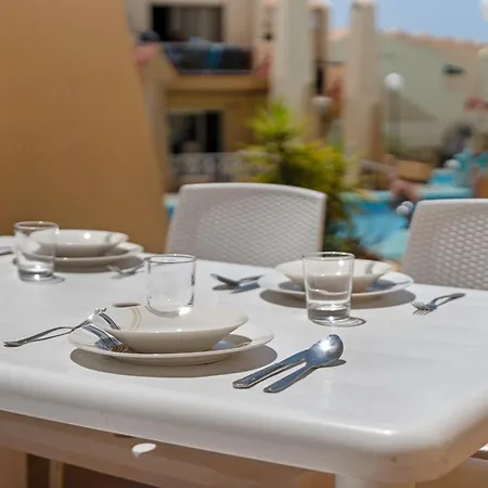 Daire Holidays Costa Adeje