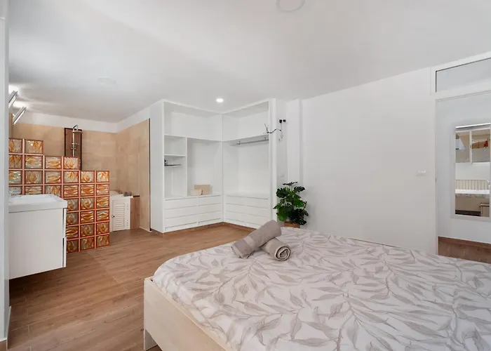 Holidays Apartment *